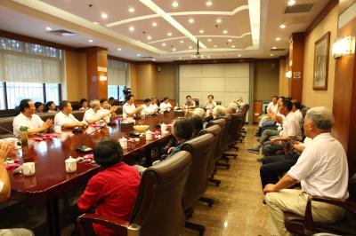 感恩四十年师生恳谈会 感恩四十年师生恳谈会