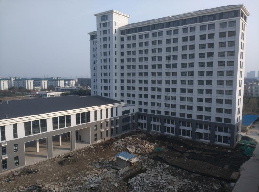 土木交通大楼的门楼-1 土木交通大楼的门楼-1